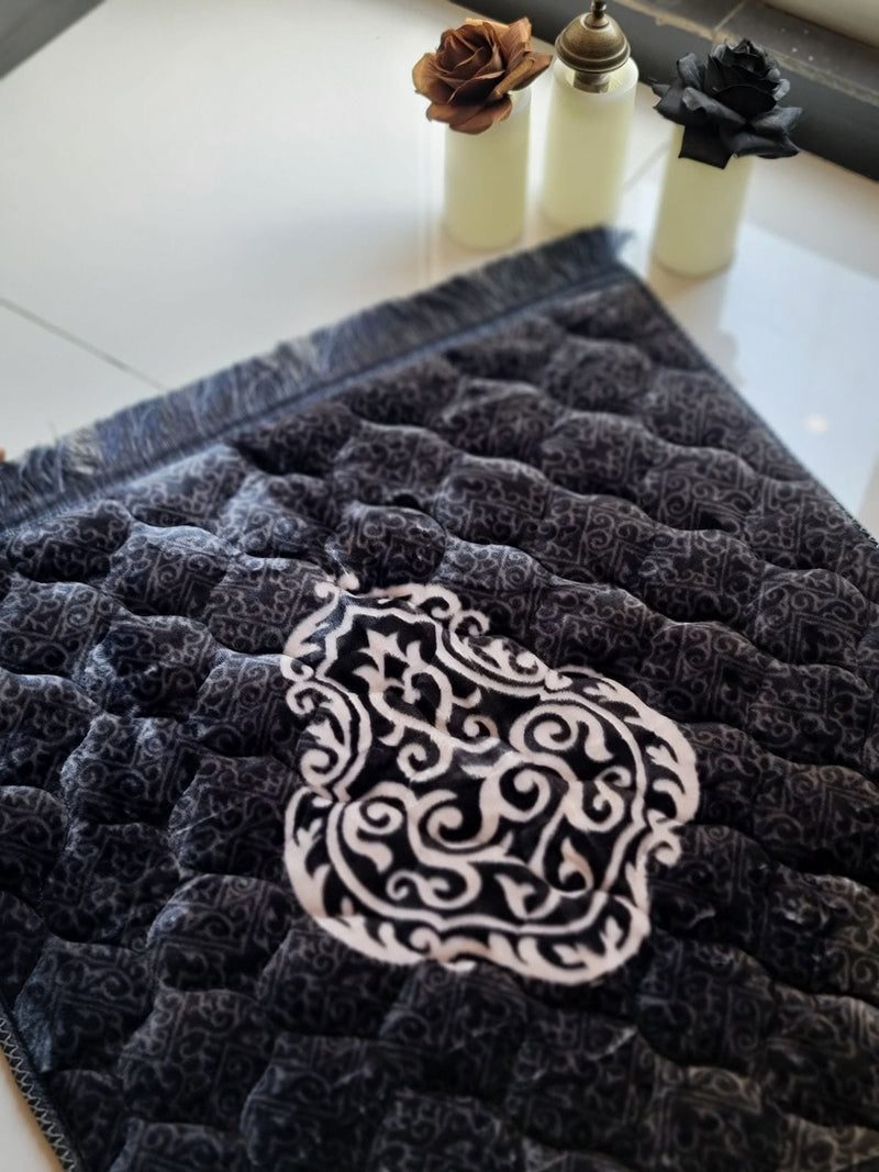Thick Velvet Printed Janamaz Prayer Mat