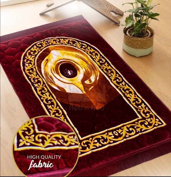 Maqam e Ibrahim Velvet Printed Janamaz | Soft Quilted Prayer Mat